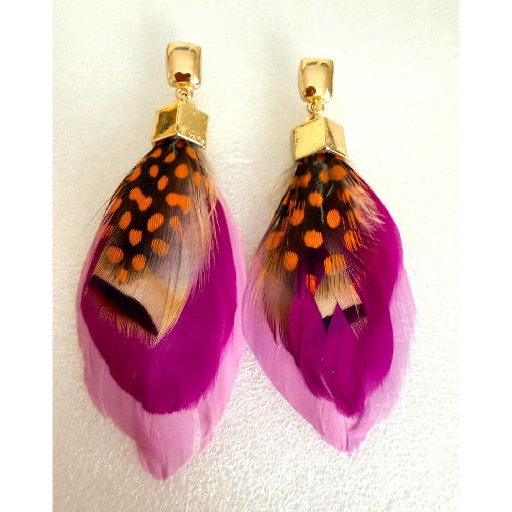 Boho Pink Spotted Feather Dangle Earrings Gold Tone Festival Statement 3.5"Descr